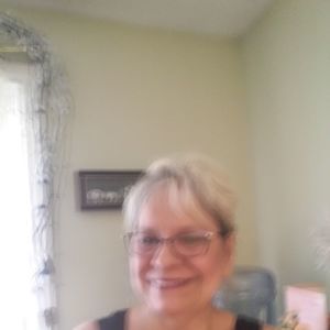 Meet your Posher, Loretta